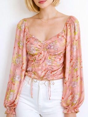 MADDEN NYC Ruched Chiffon Floral Crop Blouse Front Bra Cup Elasticized Back